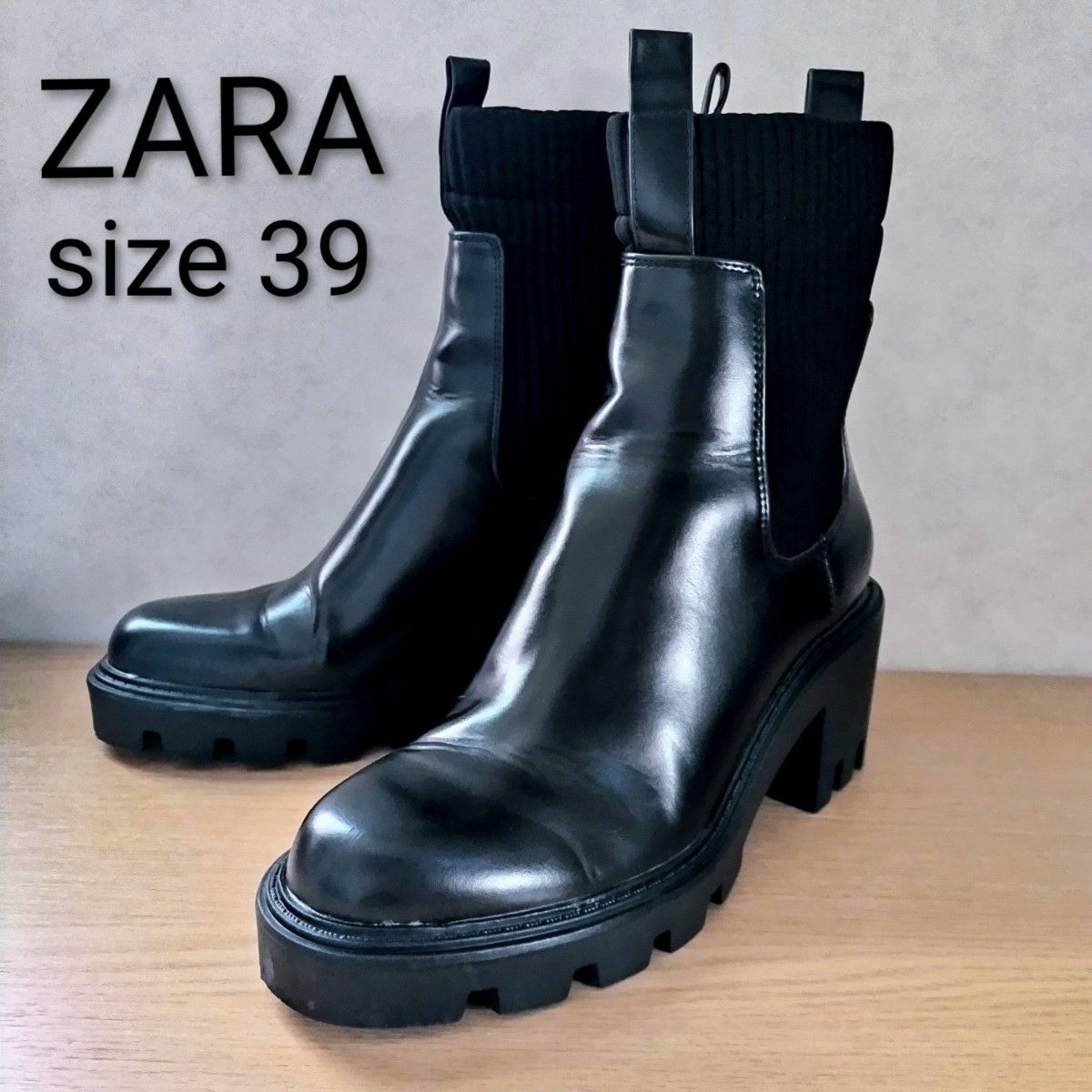 ZARA/サイドゴアブーツ/39/25cm/ブラック/ショートブーツ/ボリューム
