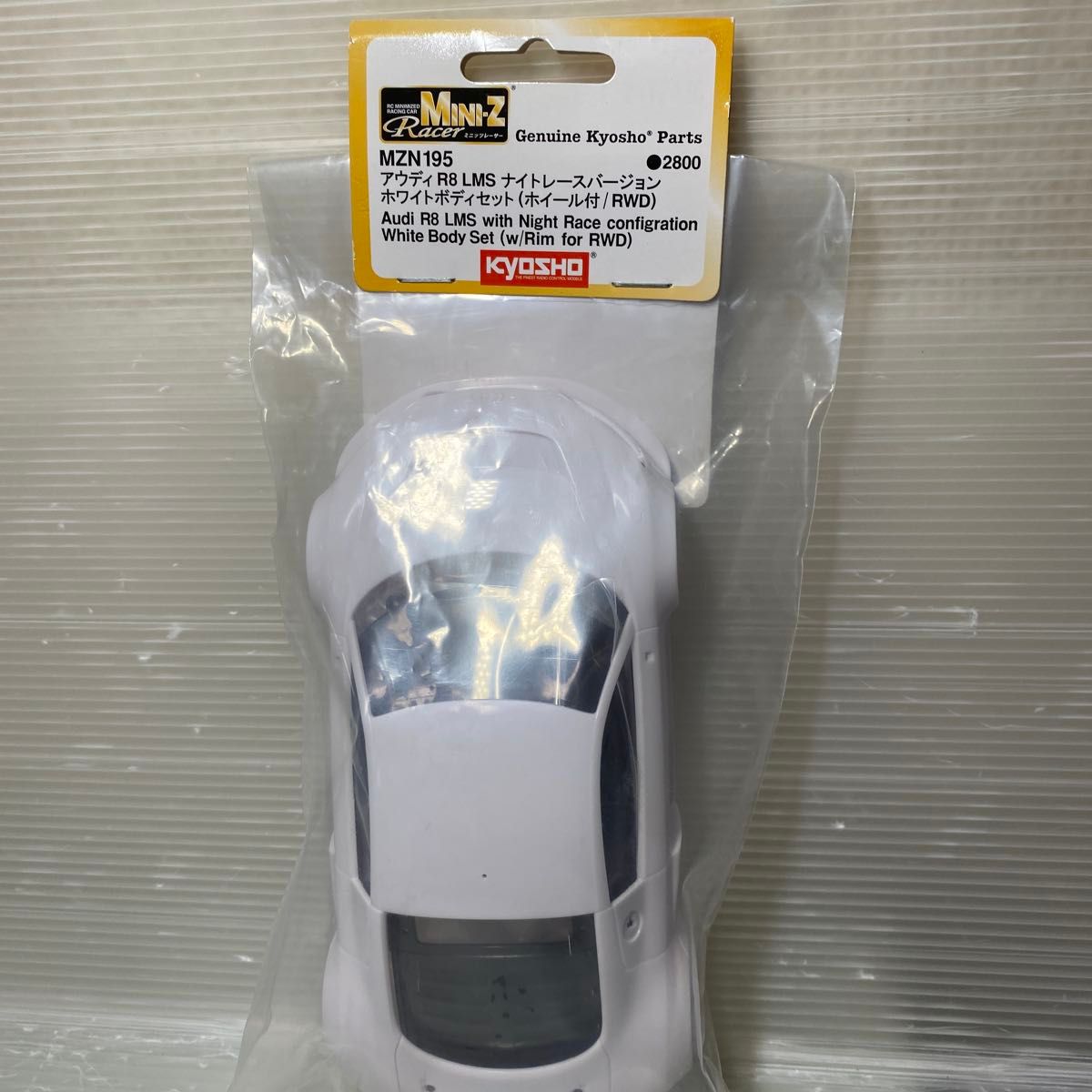 京商ミニッツ アウディ Audi R8 LMS ナイトレース ホワイトボディ