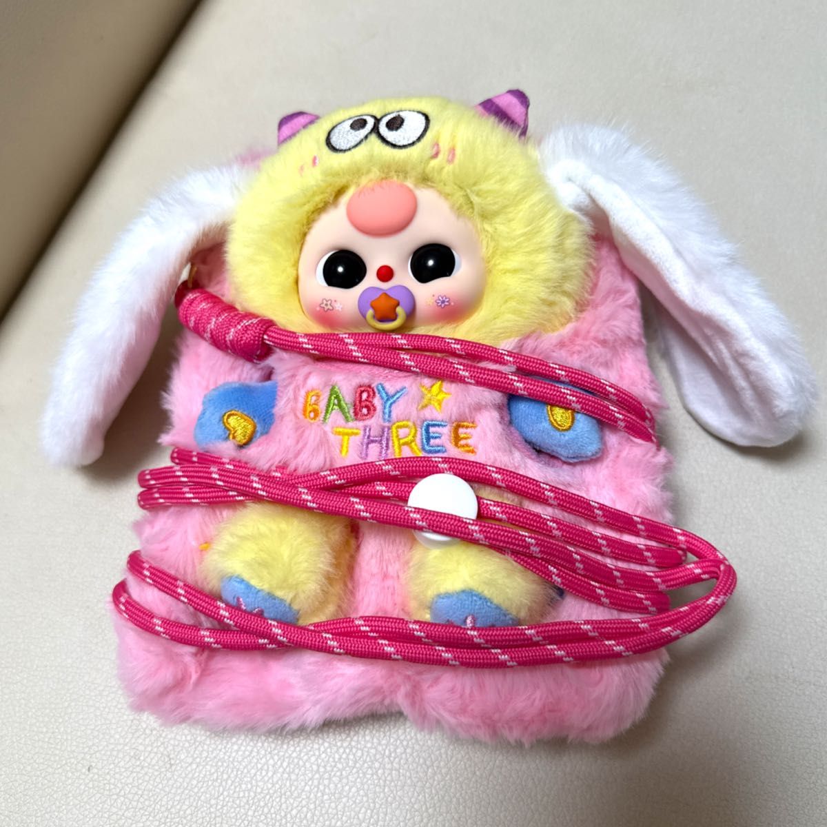 Baby three ベイビースリー 80% 人気のピンクうさぎ バブ スマホポーチ