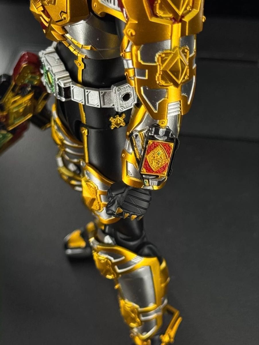 改造品S H Figuarts 真骨彫 仮面ライダーギャレンキングフォーム 発光