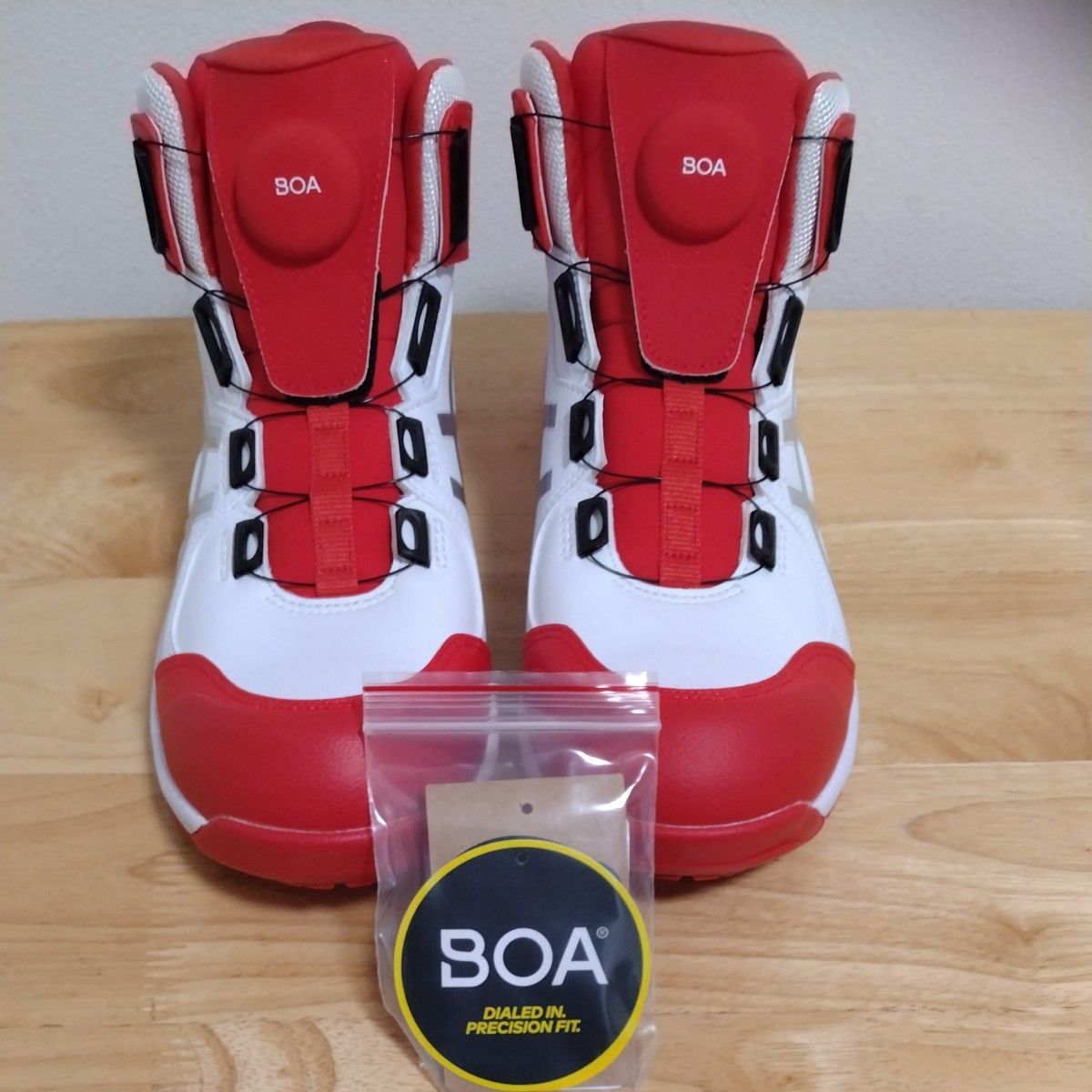 限定カラーアシックス 安全靴ファイアリーレッド×ピュアシルバー BOA