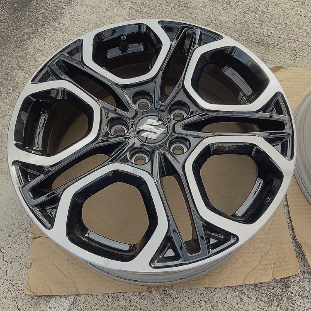 スイフトスポーツzc33s 純正ホイール2本【4本で割引します】｜Yahoo