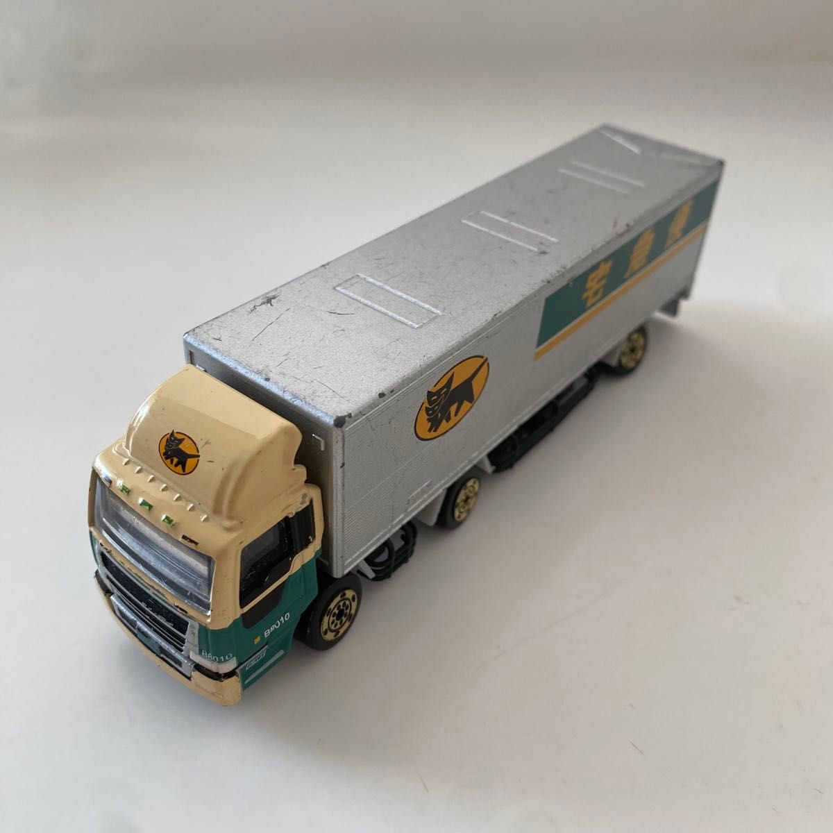 ヤマト運輸 クロネコヤマト 大型トラック 10t車 ミニカー｜Yahoo