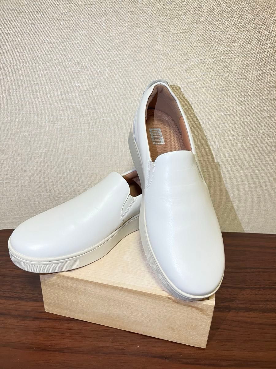 新品未使用】fitflop RALLY スリッポン レザー ホワイト US6 23cm