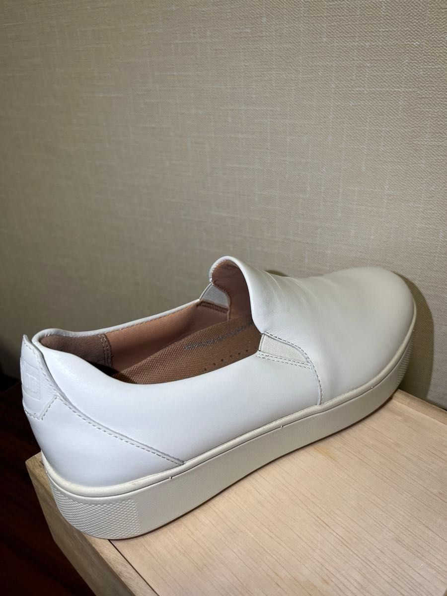 新品未使用】fitflop RALLY スリッポン レザー ホワイト US6 23cm