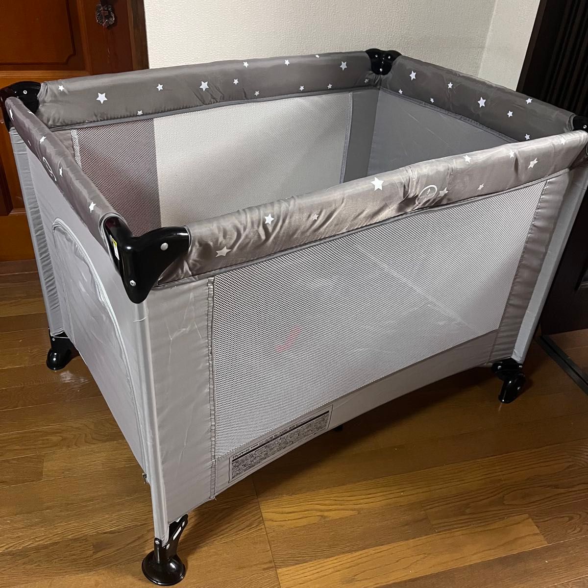 グレーの星柄プレイヤード ベビーベッド 簡易ベッド ベビーサークル