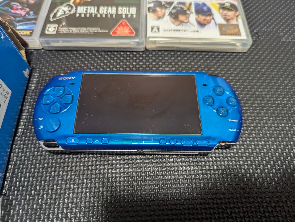 PSP-3000 CARNIVAL COLORS VIBRANT BLUE PSPソフト4本セット｜Yahoo