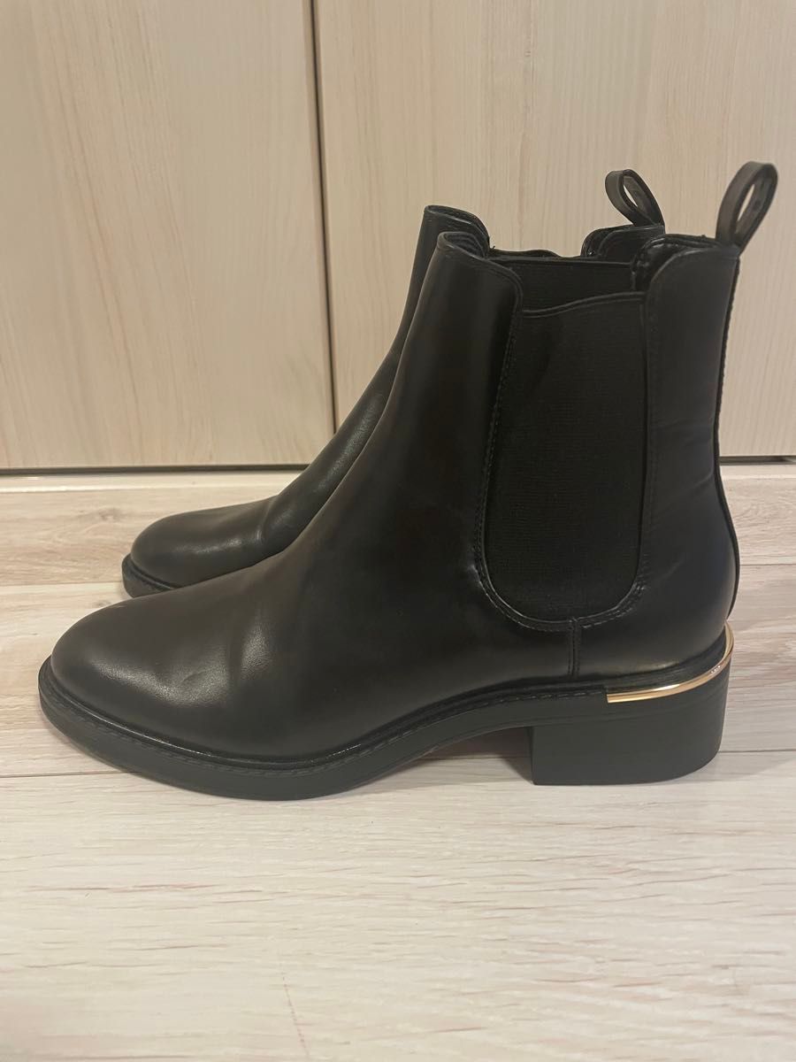美品】ZARA ブーツ ブラック レザー 38サイズ ショートブーツ 靴