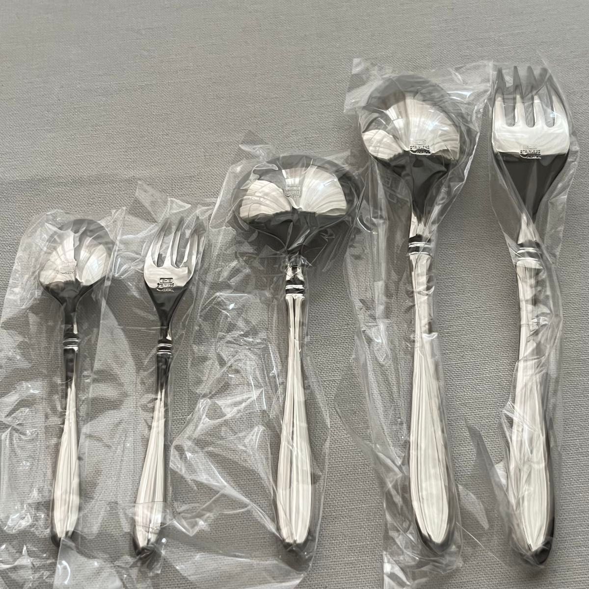 アズマ インペリアル 18-18 ディナーカトラリー ブイヨンスプーン