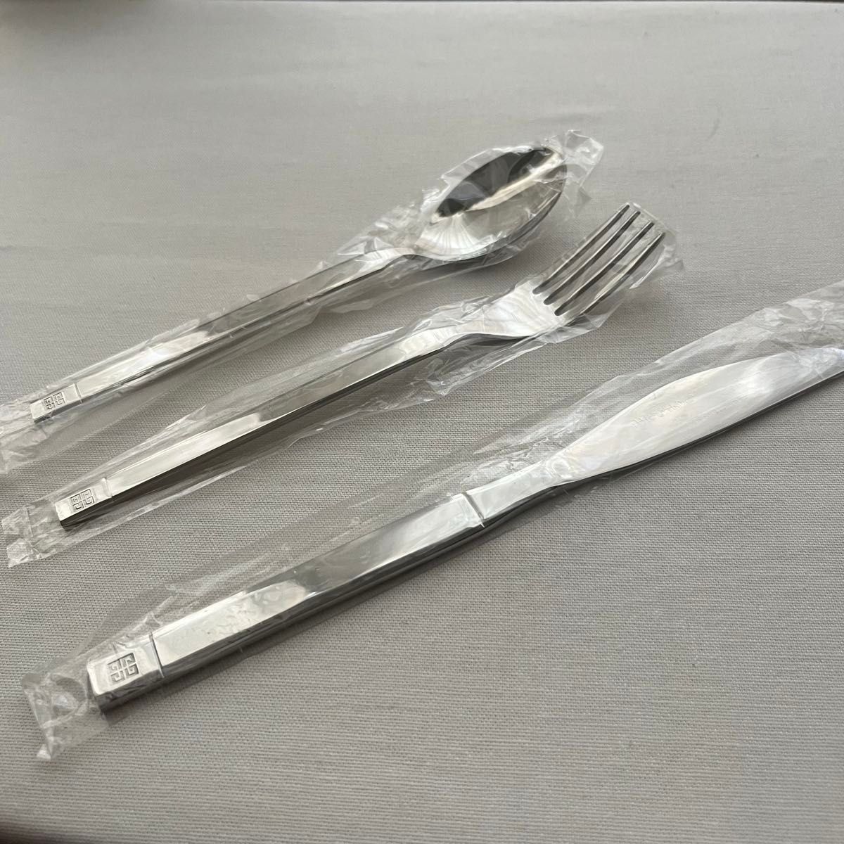 未使用品 GIVENCHY ジバンシイ ジバンシー ディナーカトラリーセット