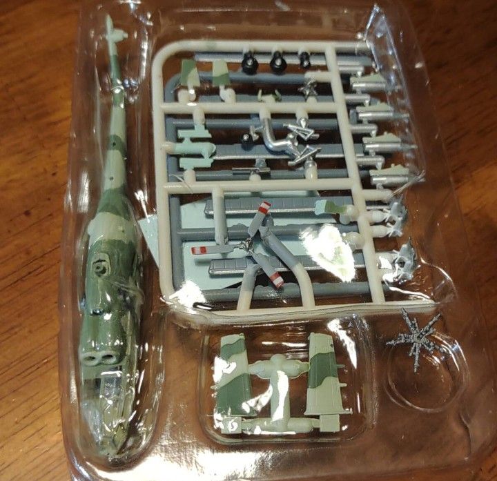 エフトイズ ヘリボーンコレクション6 1/144 Mi-24A ハインド 3A