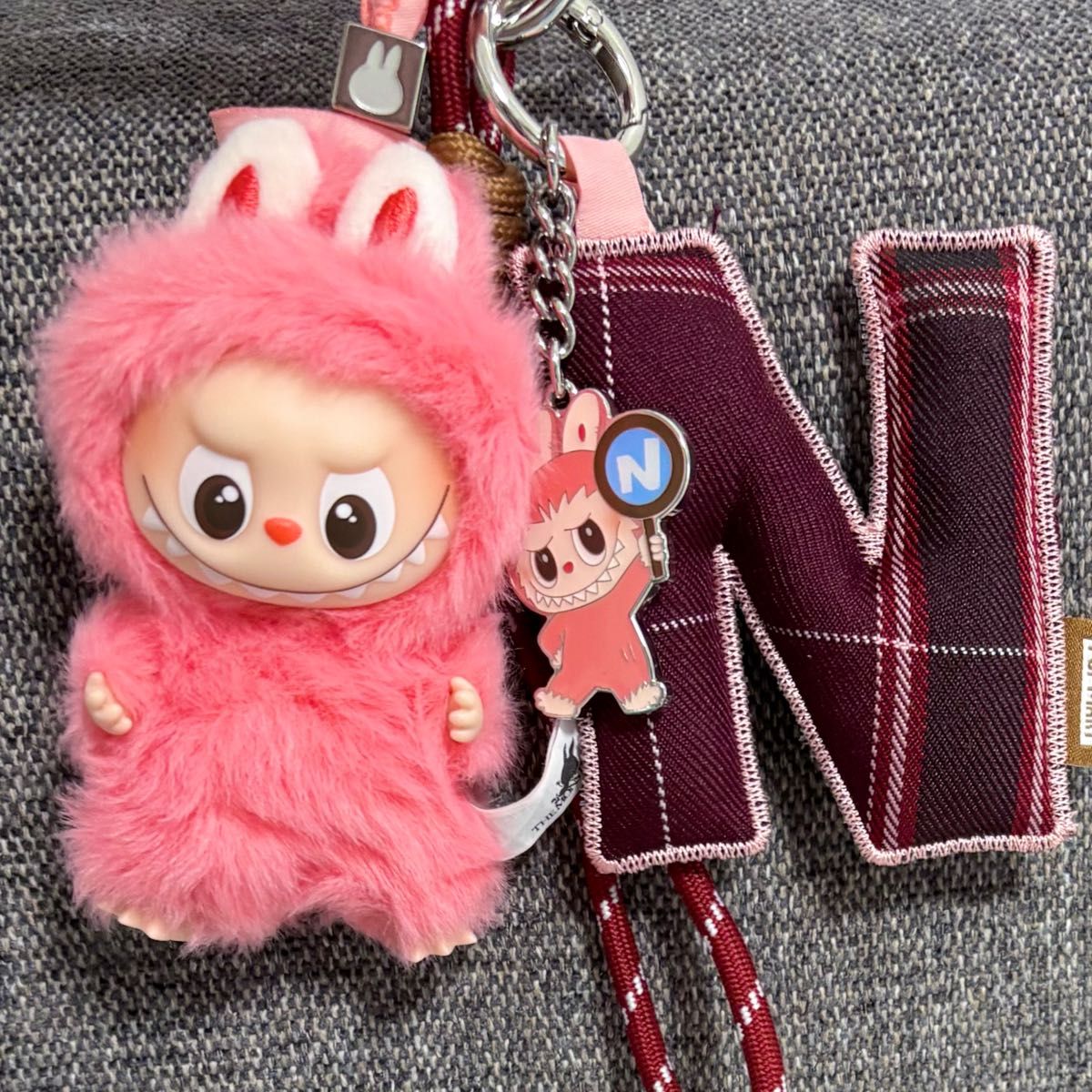 新品未使用】ラブブ PIN FOR LOVE ぬいぐるみ イニシャル キーホルダー