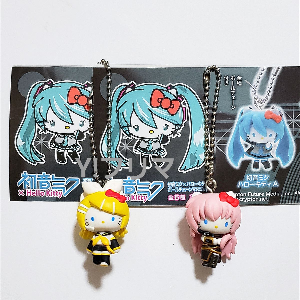 鏡音リン 巡音ルカ 初音ミク ハローキティ ボールチェーンマスコット