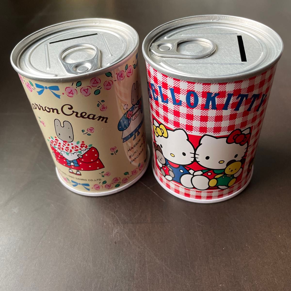 希少品】【昭和レトロ】マロンクリームとハローキティの缶の貯金箱