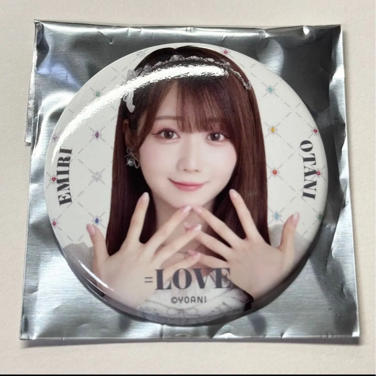 イコラブ ＝LOVE 8周年コンサートツアー 宝石衣装 缶バッジ 生写真