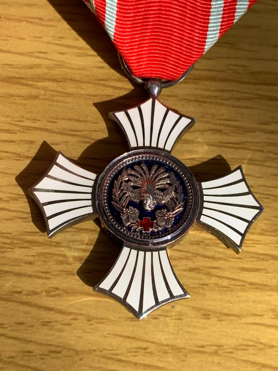 日本赤十字社 銀色有功章 略章 勲章 記念メダル 昭和21年｜Yahoo