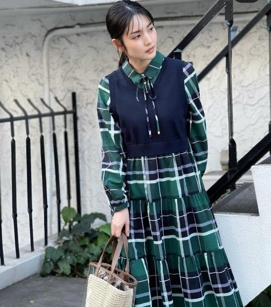 新作 ブルーレーベル クレストブリッジ ベストドッキング ワンピース