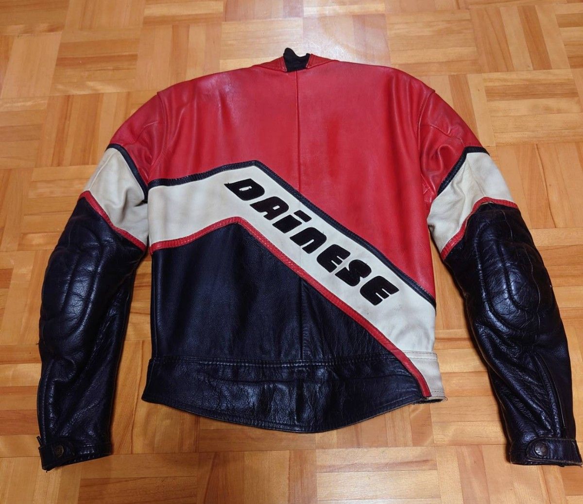 ダイネーゼ Dainese 革ツナギ ケニー・ロバーツ レプリカ セパレート