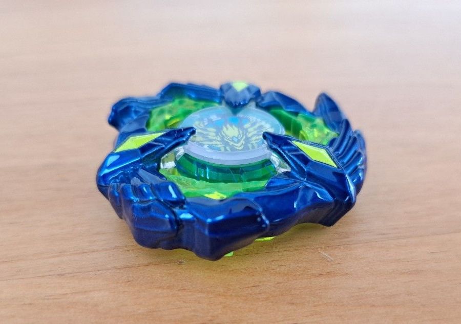 ベイブレードX【未使用・美品】フェニックスウイング9-80DB メタル