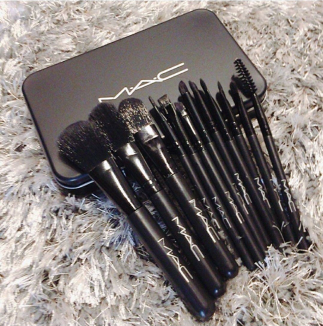 新品 MAC メイクブラシ12本セット｜Yahoo!フリマ（旧PayPayフリマ）