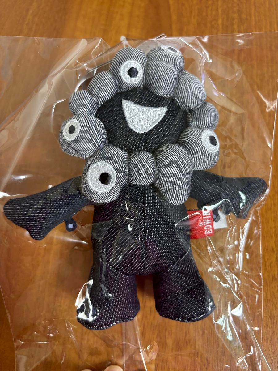 EXPO 2025 黒 ミャクミャク フェイス EDWIN キーホルダー エドウィン