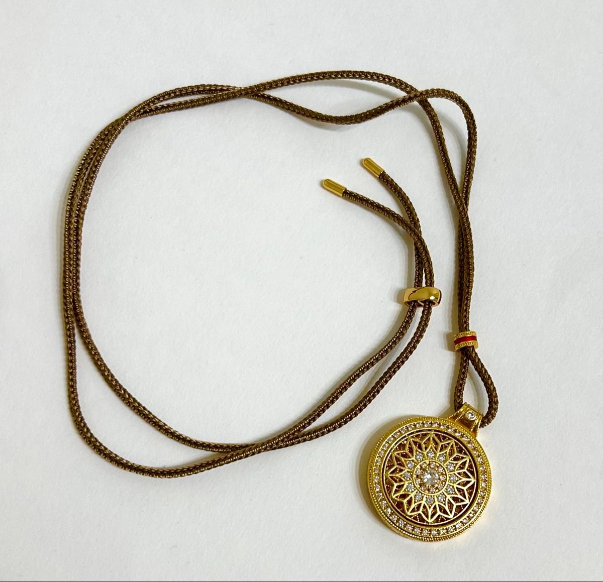 大阪 関西 万博 ネパール館 クルクル ネックレス ネパール