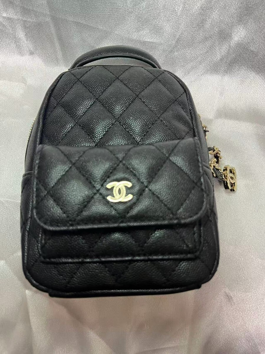 非売品シャネル ノベルティポイントダイヤモンド柄ミニバックパック