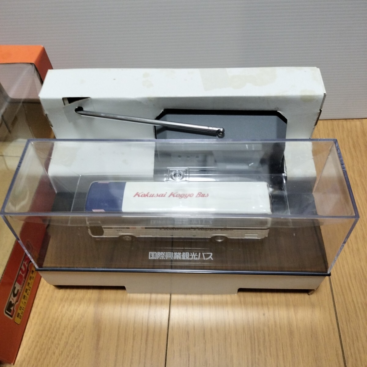 京商 RCバスシリーズ【1/80 国際興業観光バス】ラジコン バス 国際興業