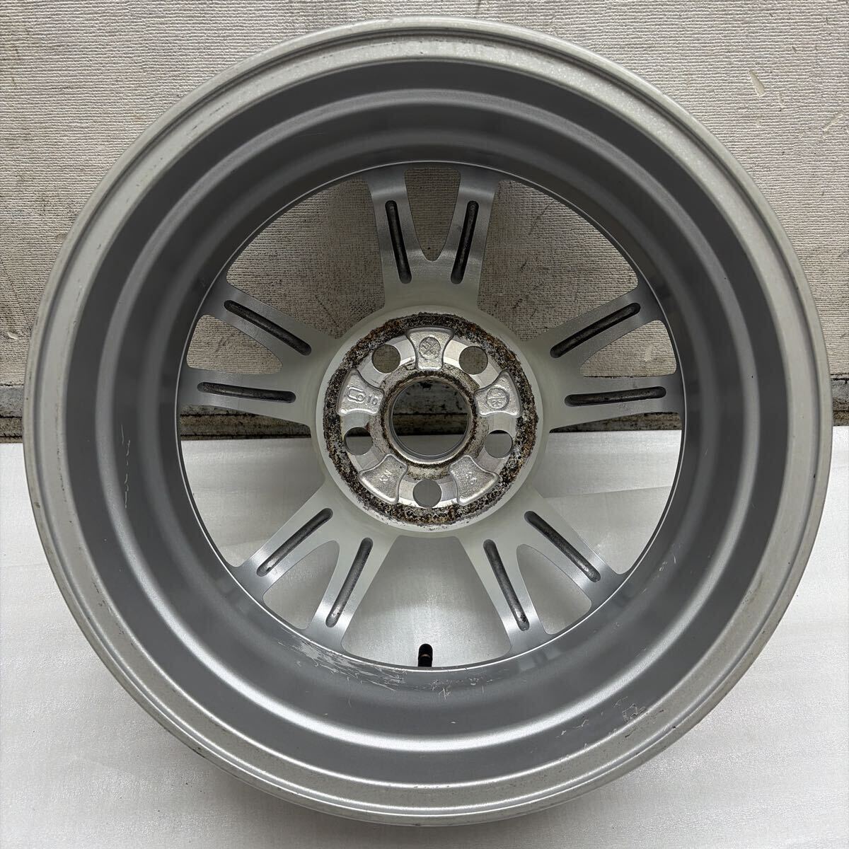 トヨタ純正 ZVW30系 プリウス 前期 純正15インチ アルミホイール 6J+45