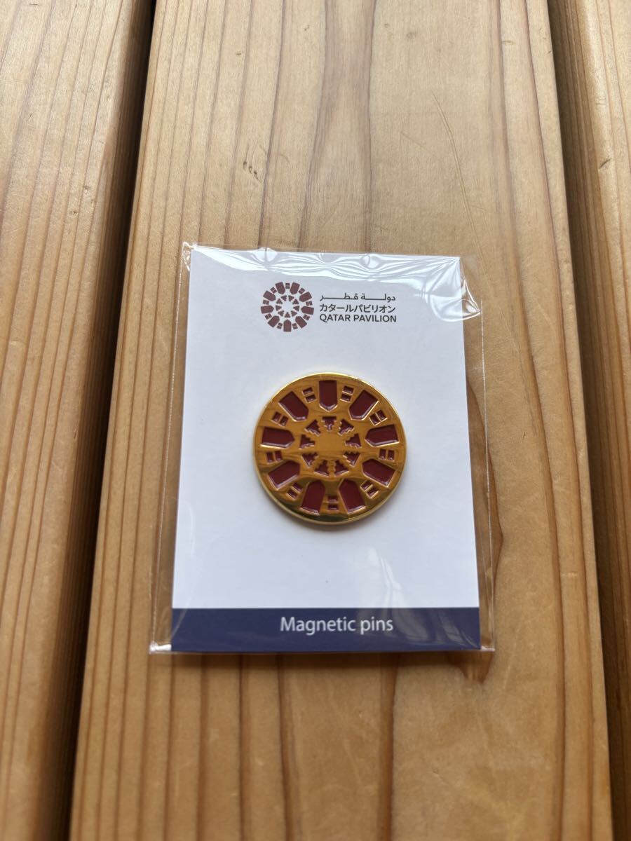 大阪関西万博 カタールパビリオン限定 マグネットピンバッジ ピンズ