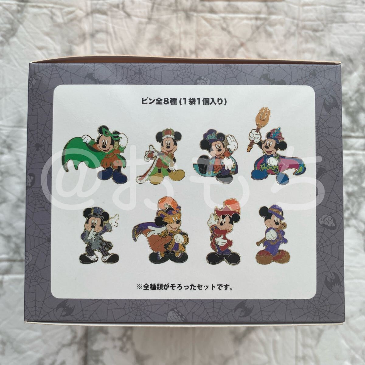 新品《ディズニー》ピンバッジ ミッキー ハロウィン 歴代衣装