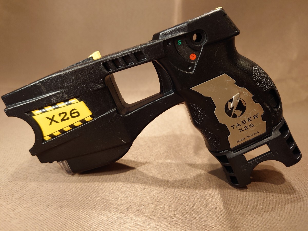 実物 TASER X26 テーザーガン 無可動 テイザー LE MARSHAL マーシャル