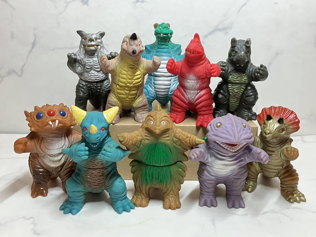 Yahoo!オークション - 【宇宙戦士がやってきた 怪獣軍団 10体セット】P