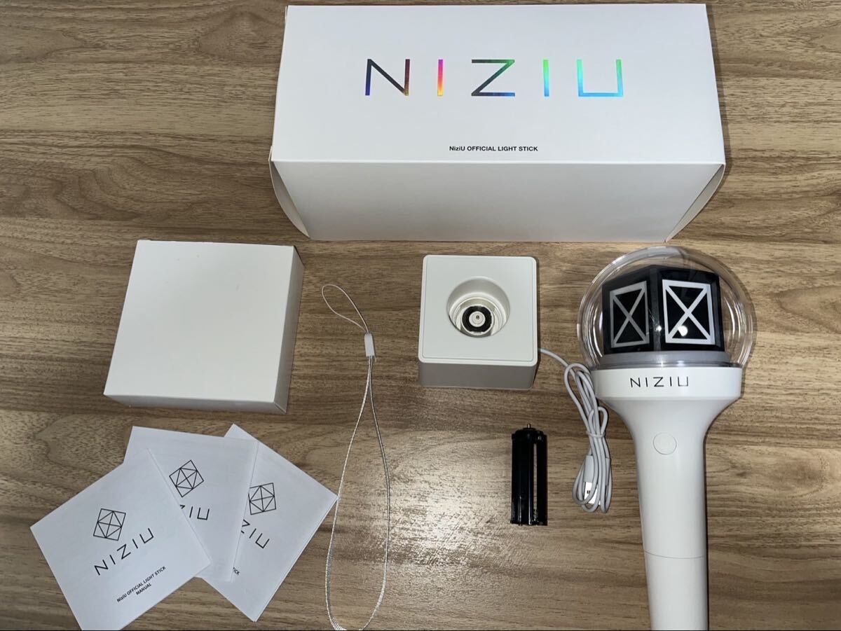 Yahoo!オークション - 公式NiziUペンライト 動作確認済み オフィシャ