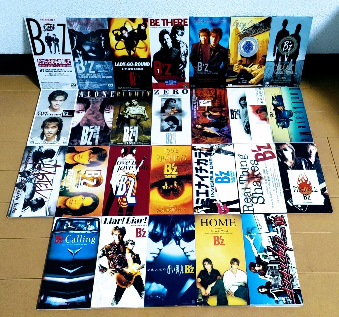 Yahoo!オークション - B'z 8cm シングル CD コンプリート26枚セット