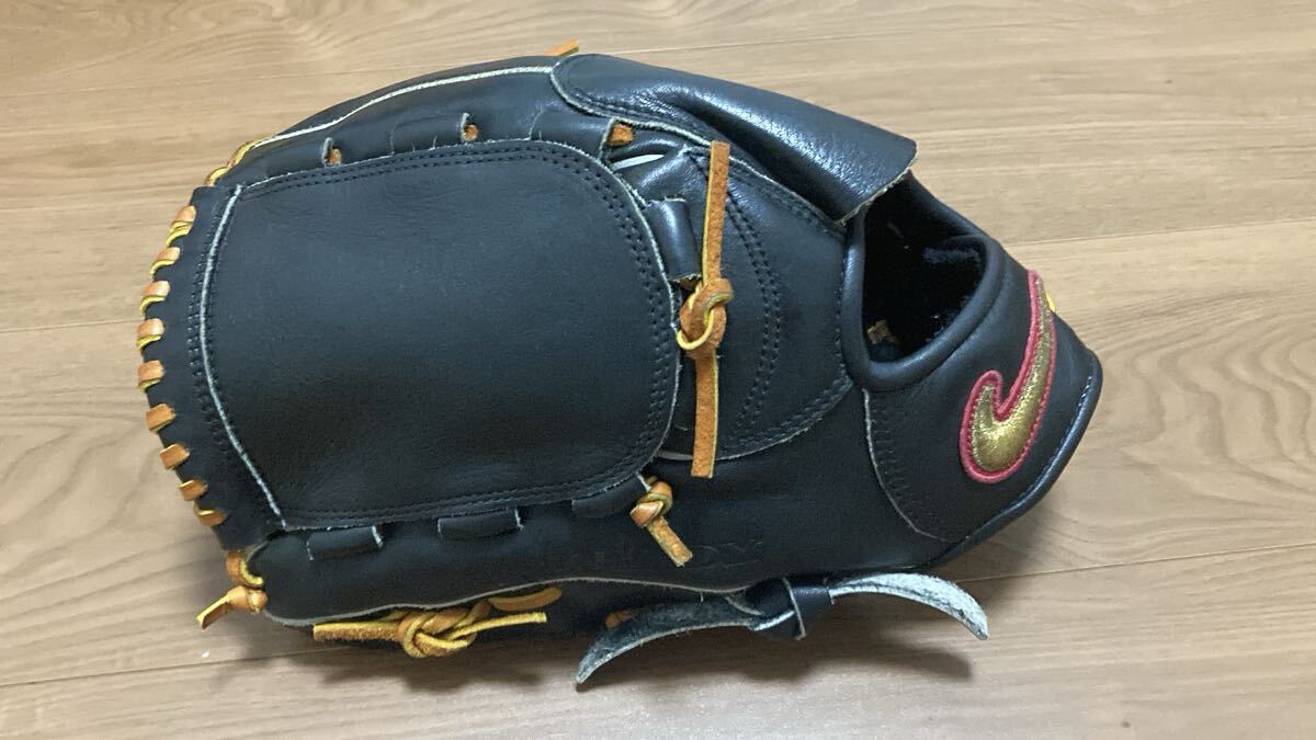 Nike 投手用 軟式グローブ 左投げ SHADO Nike 投手用 軟式グローブ 左