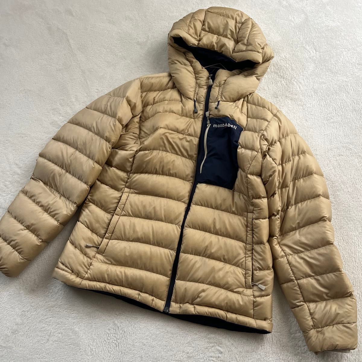 モンベル コロラドパーカ リバーシブル ネイビー×ベージュ ダウン