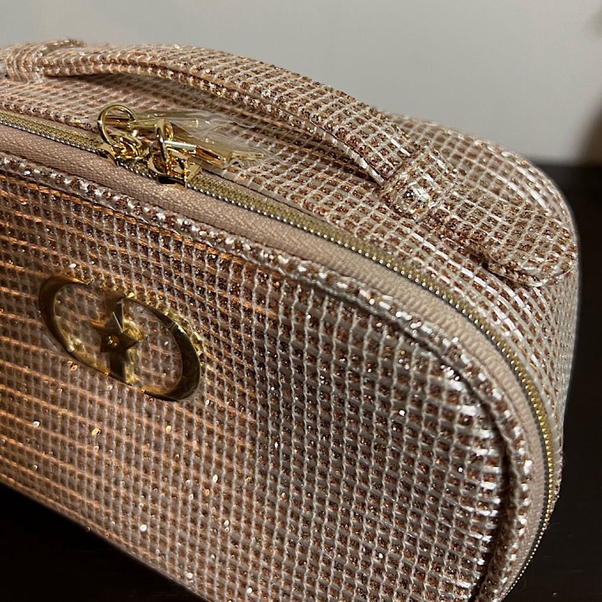 DIOR ディオール 2025 ゴールド ポーチ ホリデー オファー