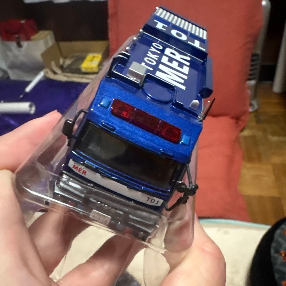 TOKYOMER 東京MER ダイキャストミニカー 1/64 TO1 走る緊急救命室 64