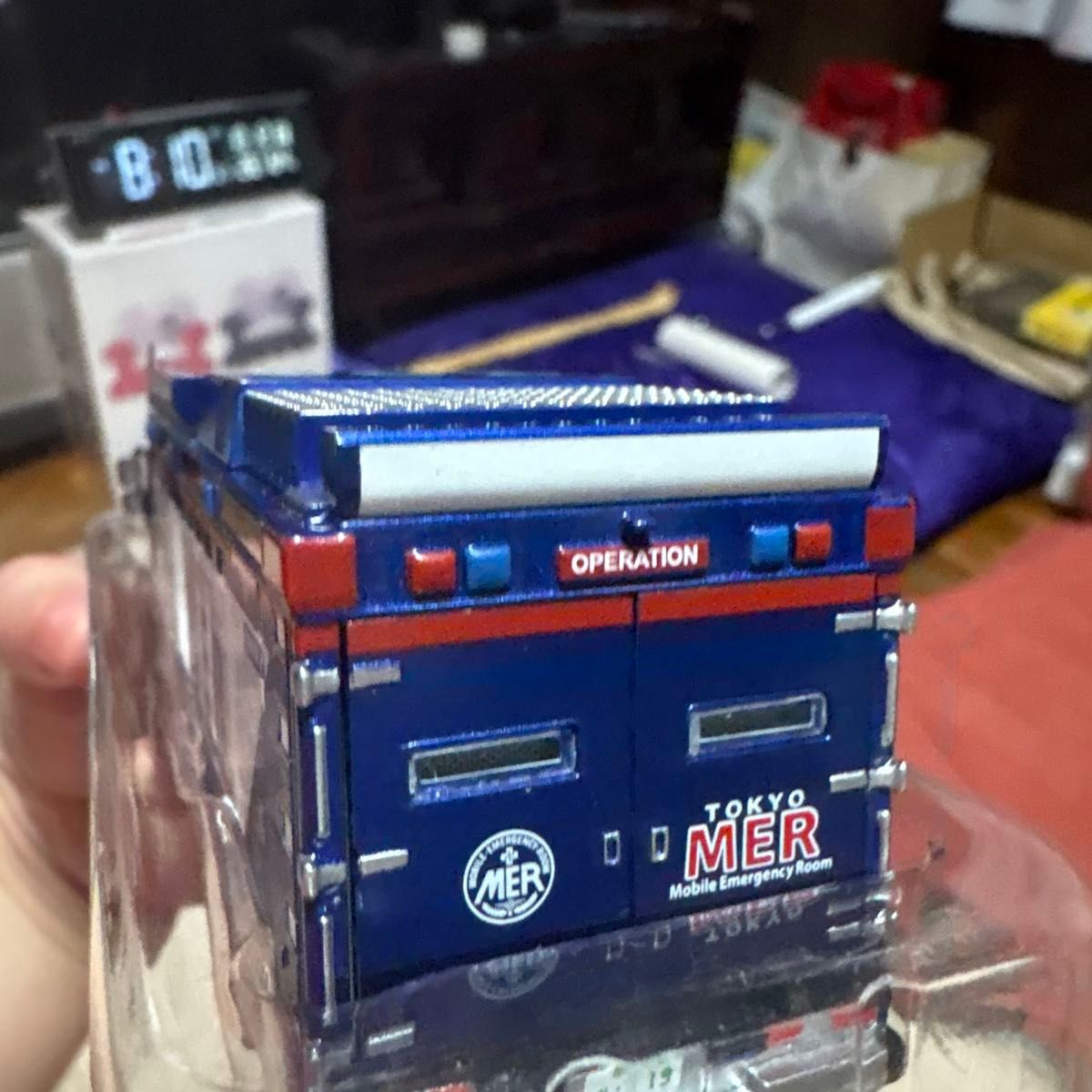 TOKYOMER 東京MER ダイキャストミニカー 1/64 TO1 走る緊急救命室 64
