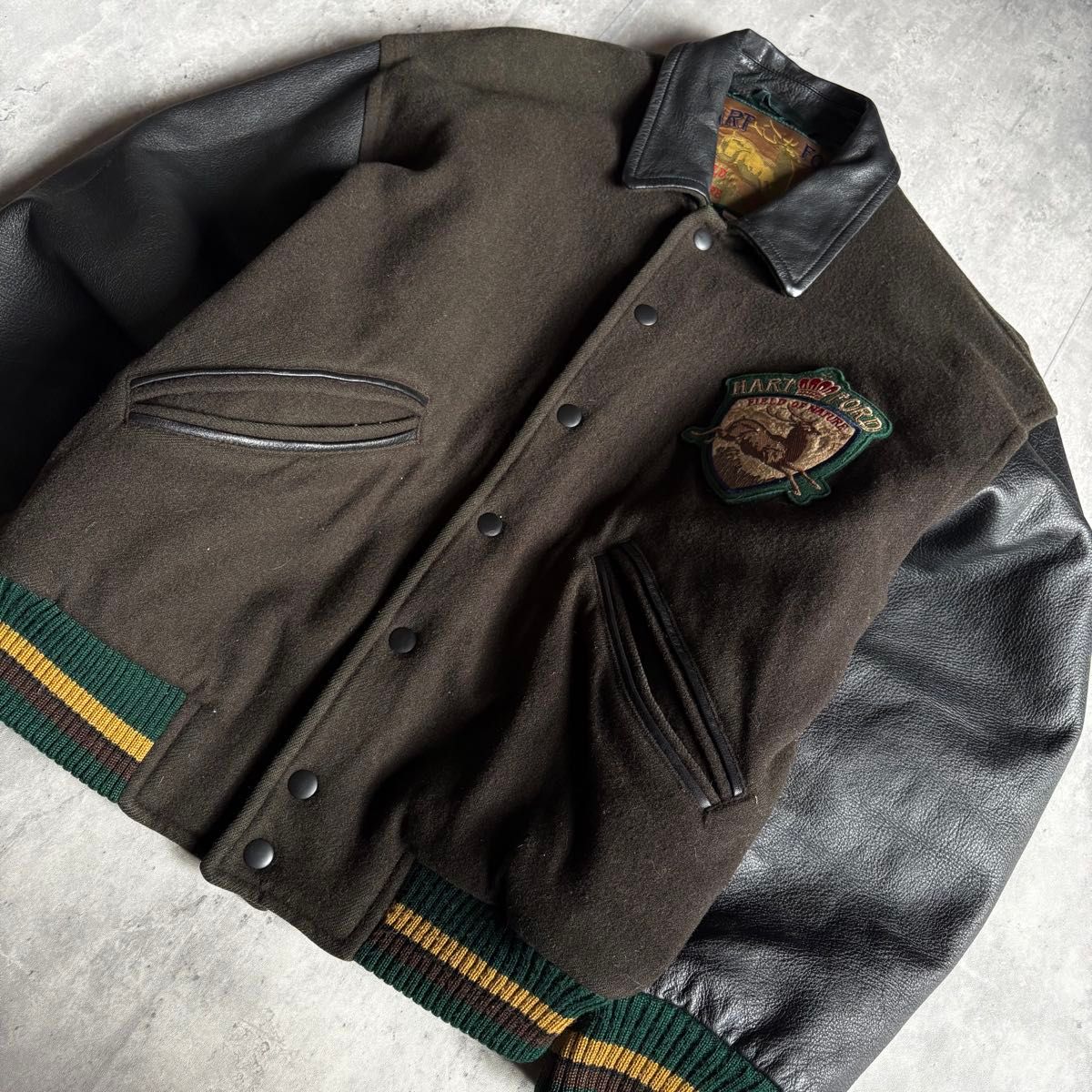 80-90s vintage】レザースタジャン 本革 短丈 刺繍 アニマル 鹿 古着