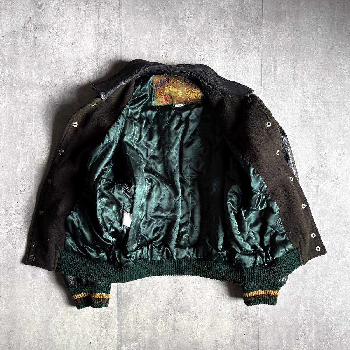 80-90s vintage】レザースタジャン 本革 短丈 刺繍 アニマル 鹿 古着