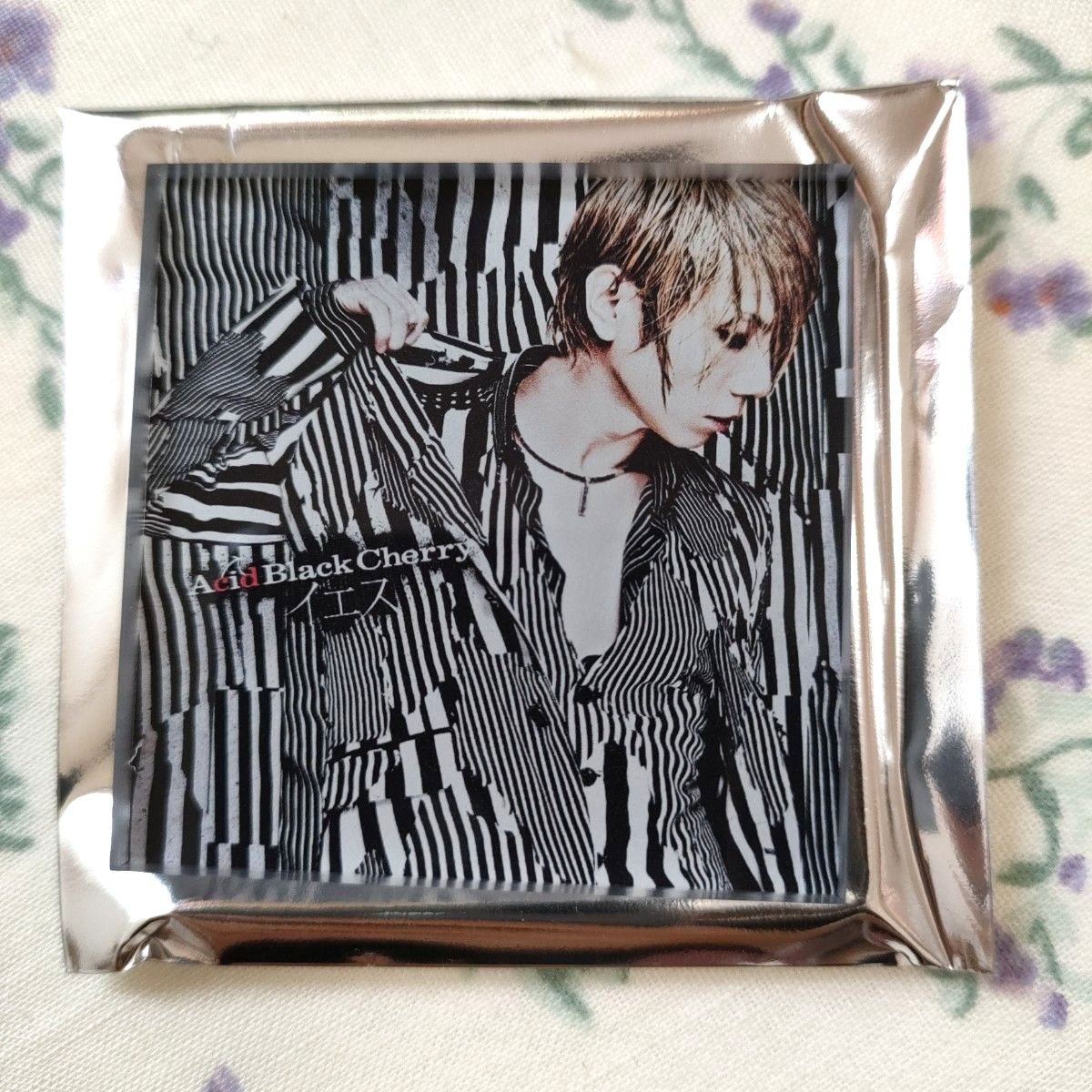 イエス別ジャケ Acid Black Cherry アクリルマグネット｜Yahoo!フリマ