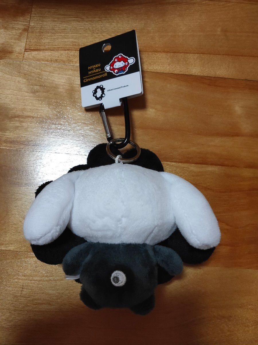 黒ミャクミャク サンリオ ミャクミャク なりきりぬいぐるみ カラビナ