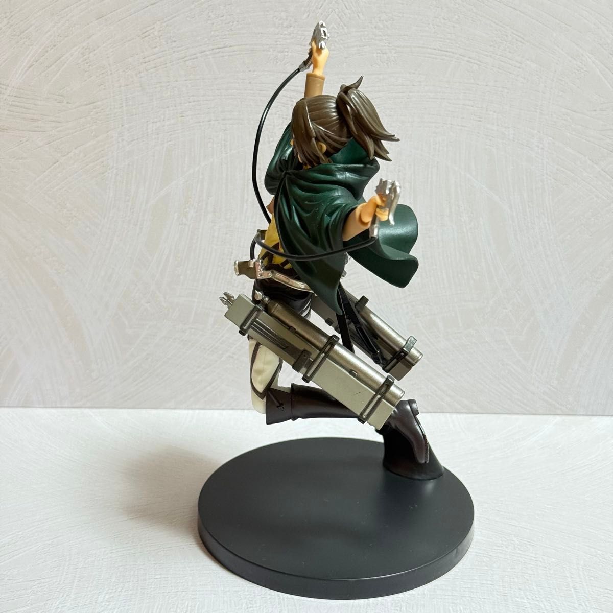 進撃の巨人 ハンジ・ゾエ フィギュア 立体機動装置｜Yahoo!フリマ（旧
