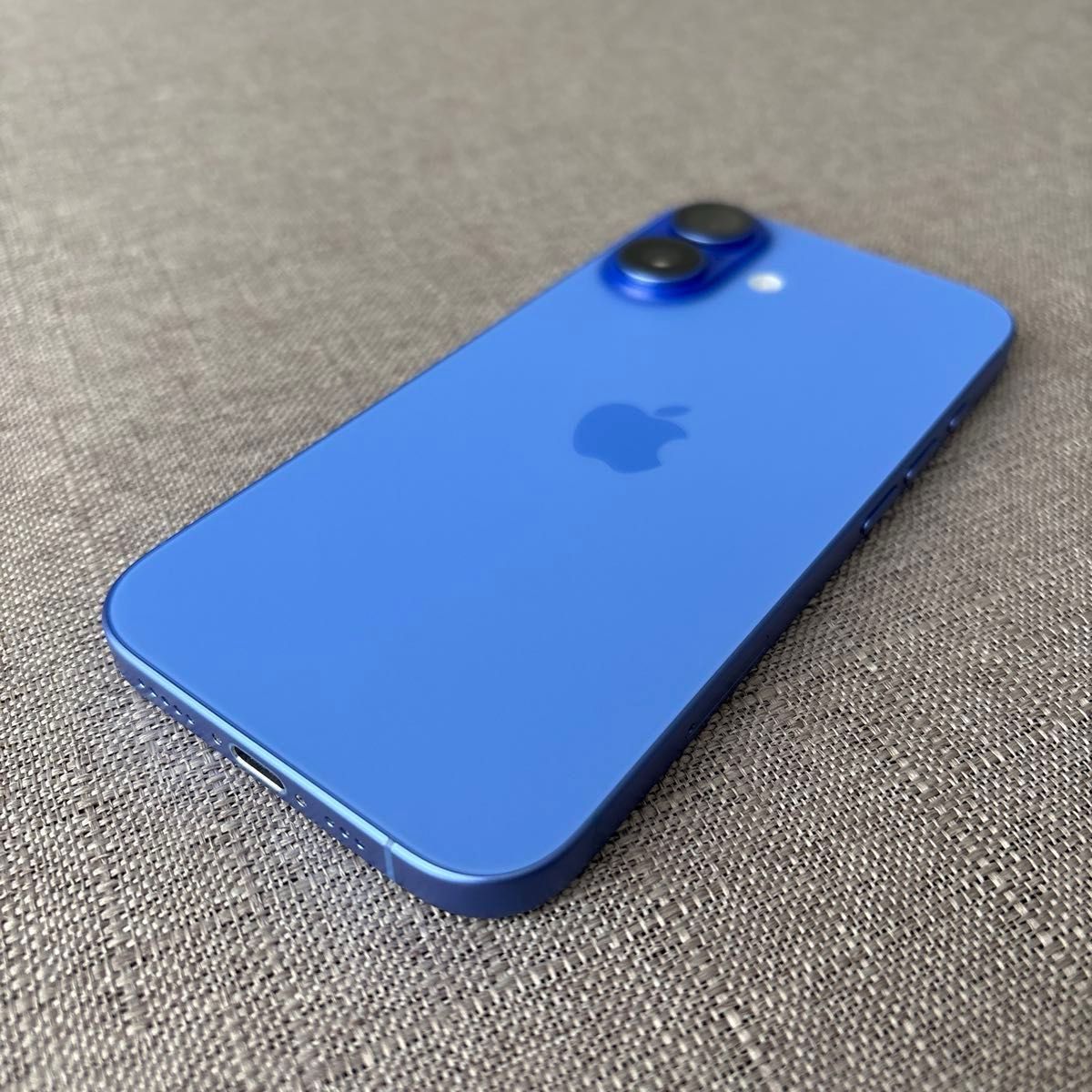 美品 iPhone 16 128GB ウルトラマリン 国内版SIMフリー バッテリー100