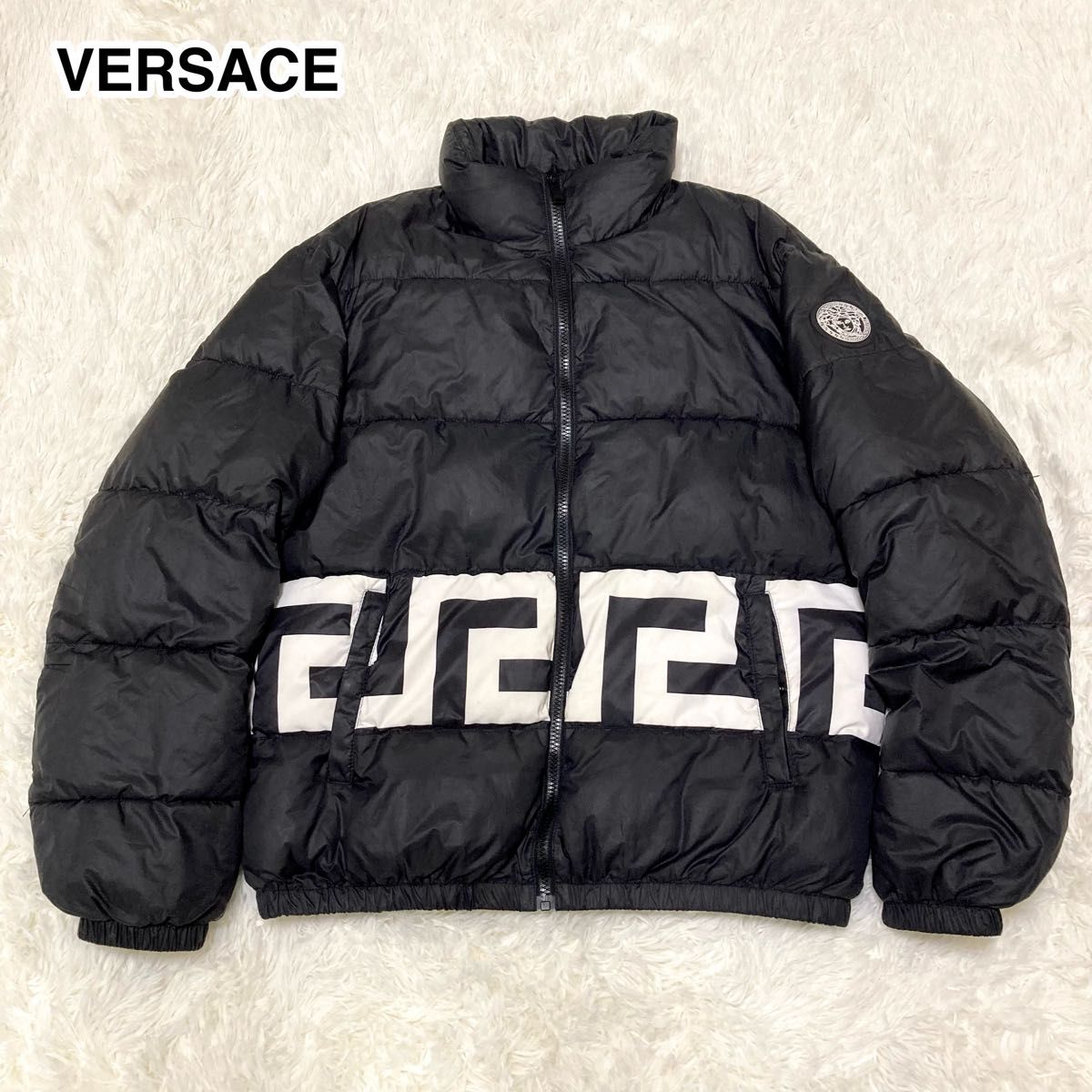 激レア【美品】VERSACE ヴェルサーチ ダウンジャケット ナイロン