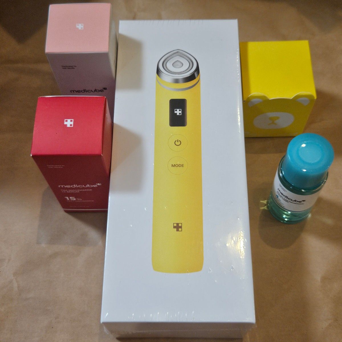 medicube AGE-R ブースタープロ レモン ひかるさんコラボ medicube