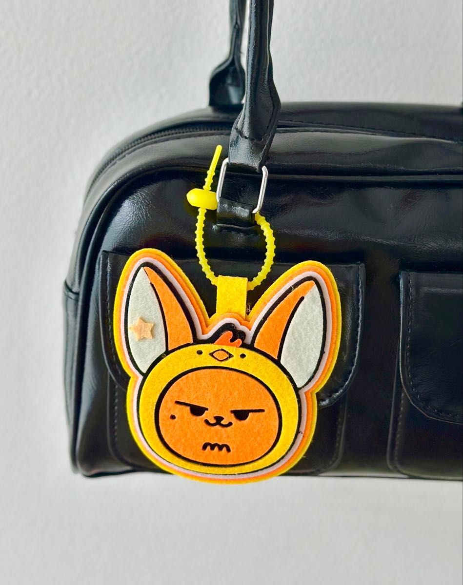 TXT PPULBATUプルバトゥ ファンチュンヨンジュンフェルトバッグ