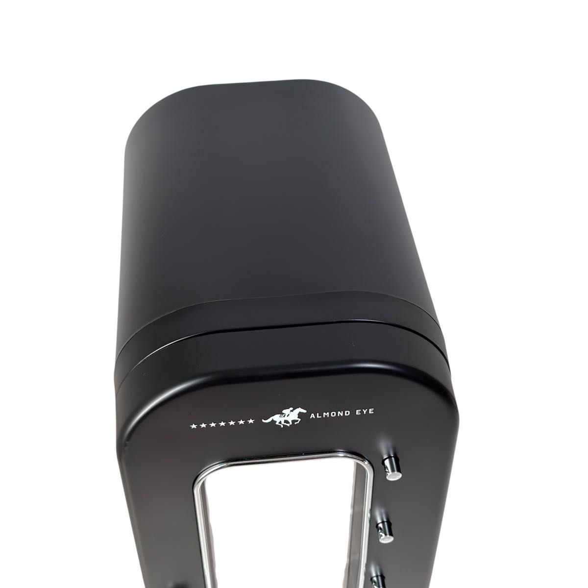 非売品】アーモンドアイG17勝記念 自動販売機型保冷庫 俺の自販機